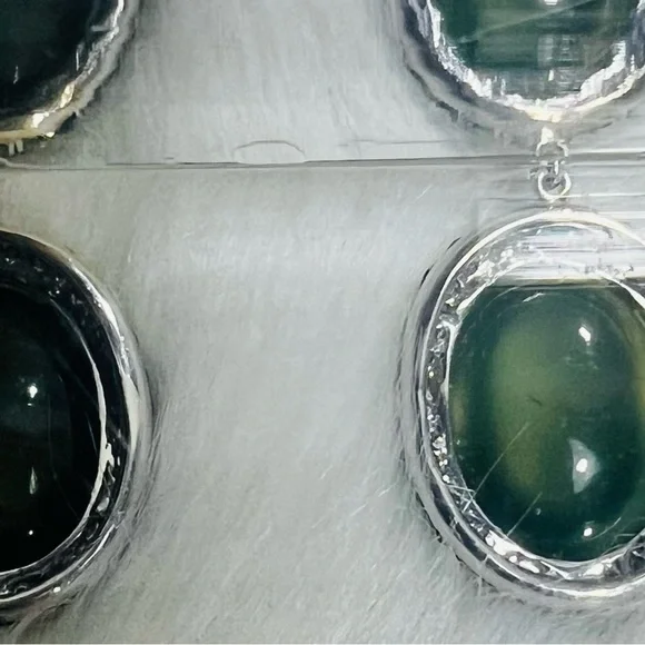 Vintage 18K white gold, Prehnite & Diamond.🤍💚 - Picture 7 of 16